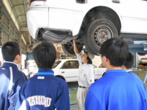 自動車工学科